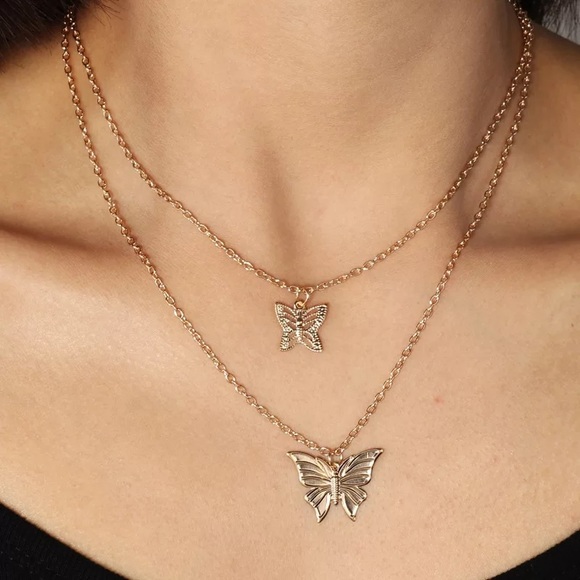 Layered butterfly necklace - Picture 1 of 1